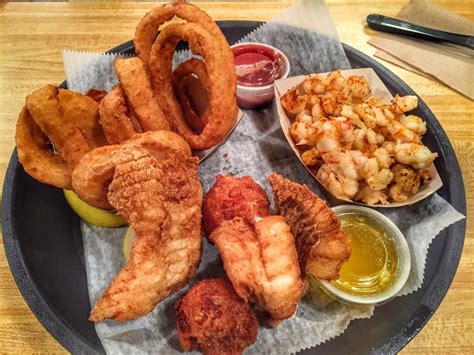 hull's seafood market ormond beach.